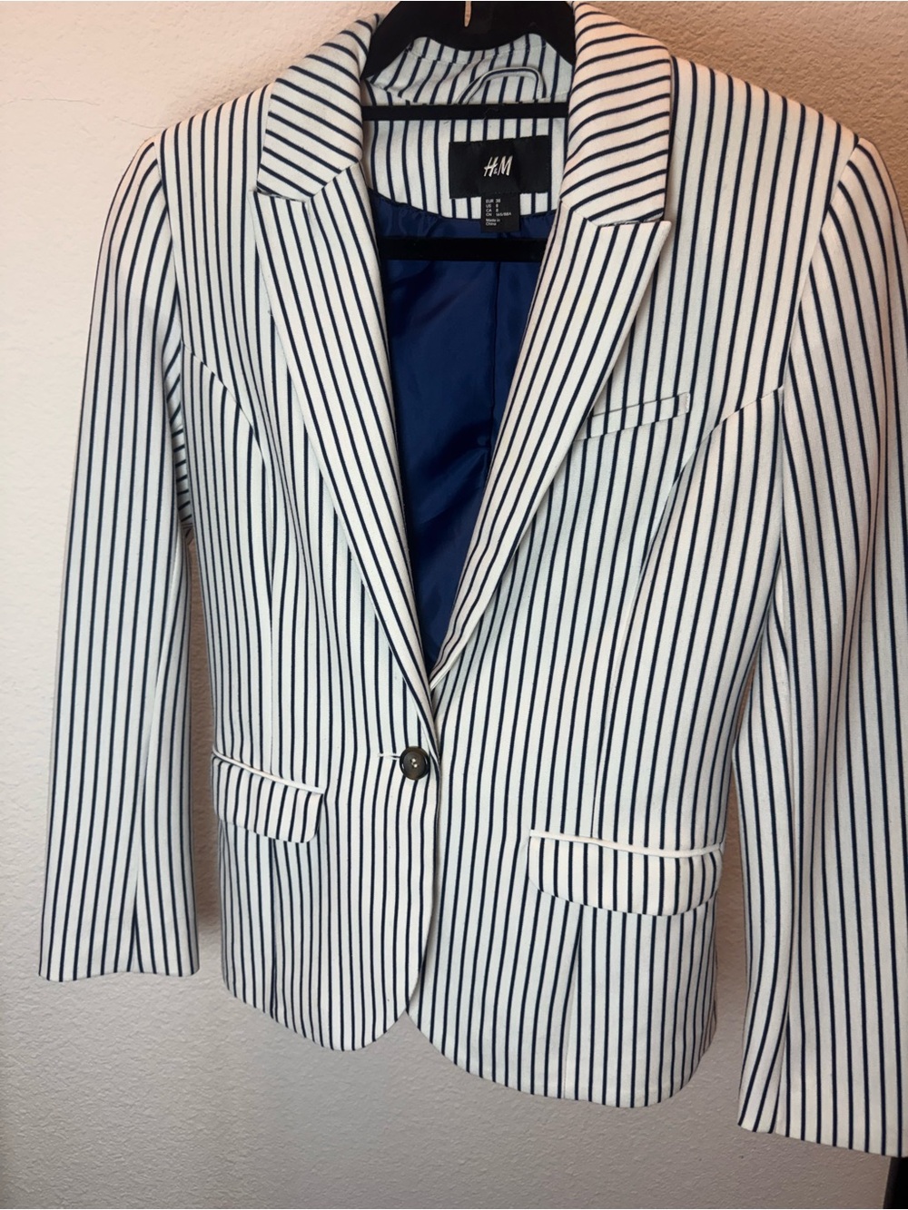 H&M White Navy Striped One Button Tailored Blazer Size 8